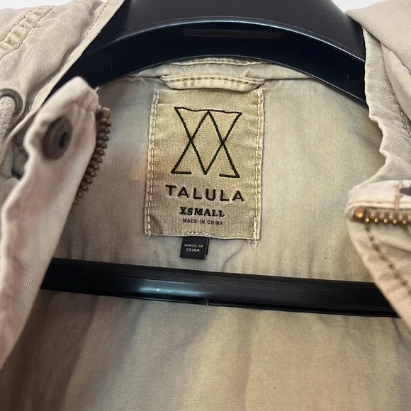 Aritzia Talula Hooded Beige Utility Jacket Size XS - Picture 8 of 14